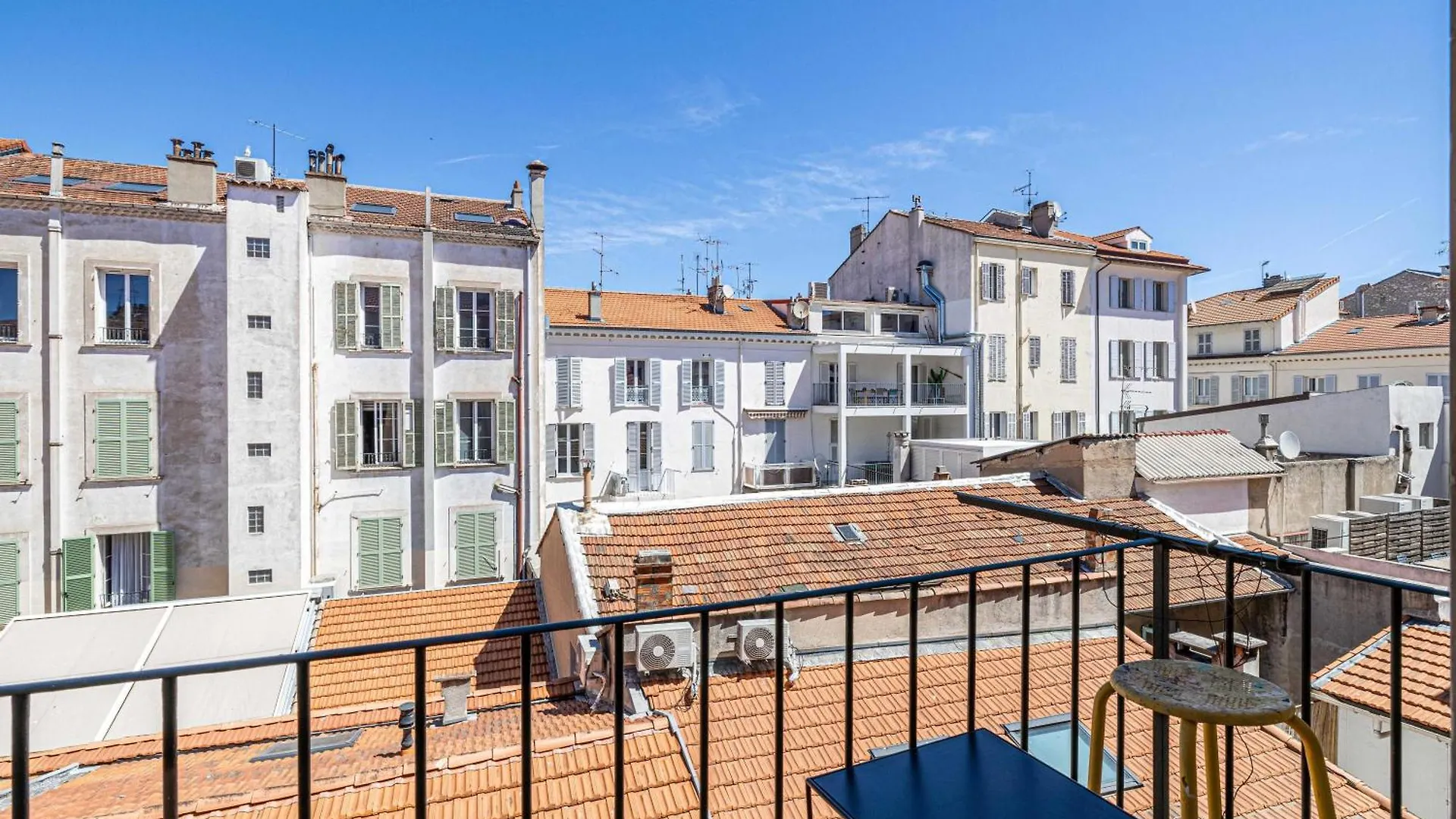 Cozy One Bedroom Apartment - Heart Of Cannes Fransa